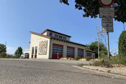 Bei der Hochstadter Feuerwehr soll Platz für ein weiteres Fahrzeug geschaffen werden. 