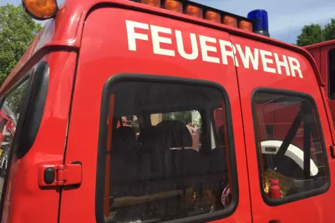 Mehrfach waren in Alsenborn am Samstag in der Mittagszeit Feuerwehrsirenen zu hören. 