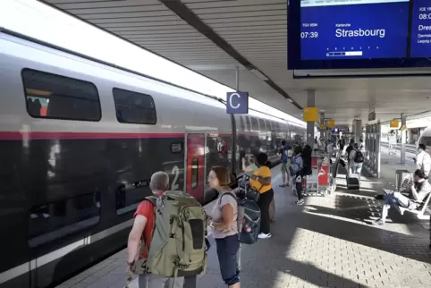 Der TGV um 7.39 Uhr ab Mannheim fährt direkt nach Bordeaux. Das ist aber nicht gleich zu erkennen. 