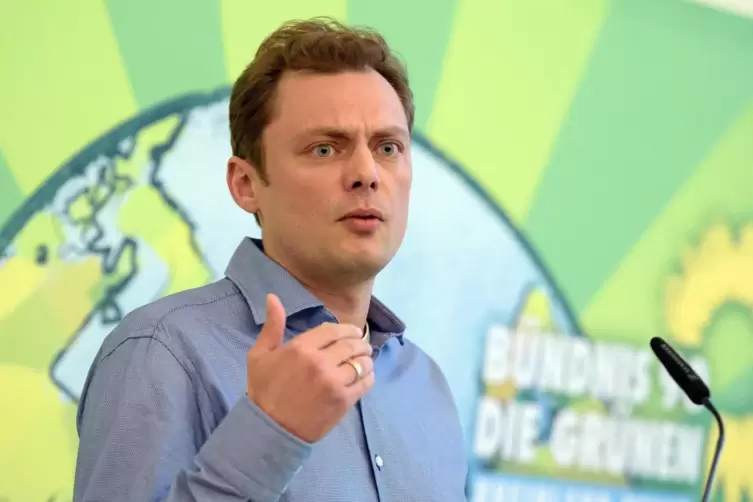 Daniel K&ouml;bler sitzt f&uuml;r die Gr&uuml;nen im Stadtrat und im Landtag. 