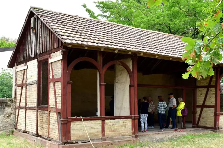 Die Trauerhalle muss saniert werden.