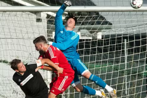 TuS Schönenberg gegen die TSG Wolfstein-Roßbach, dieses Duell gab es immer wieder in der A-Klasse Kusel-Kaiserslautern. Jetzt tr