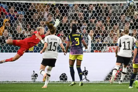 Der erste Tiefschlag fürs deutsche Team – das 1:0 für Kolumbien durch Linda Caicedo (nicht auf dem Bild). 