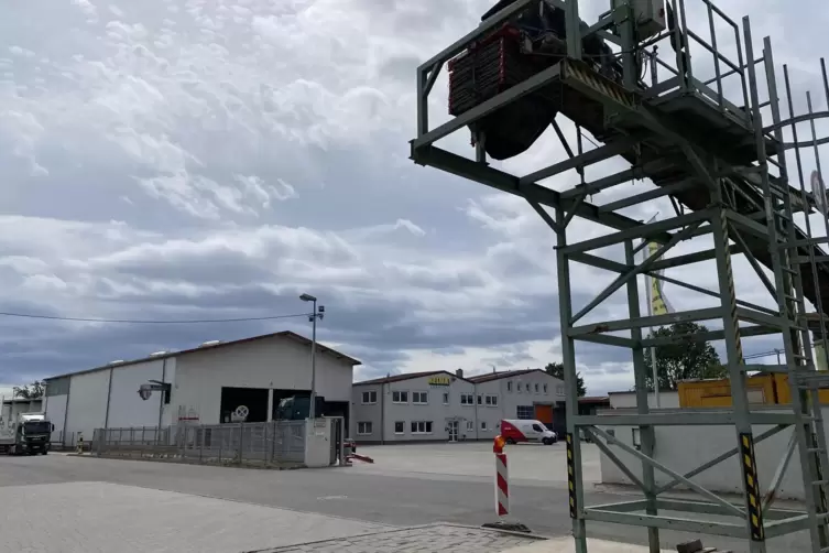 Recht unspektakul&auml;r sieht das Gel&auml;nde von Helma S&uuml;dwest im Gewerbegebiet W&ouml;rtchen aus. Doch drinnen in den Hallen steckt viel Te