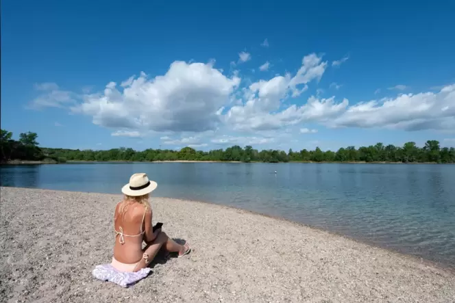Urlaubsgefühl: Die Strände am Marxweiher bieten ausreichend Platz.