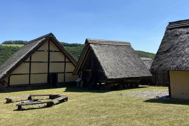 Weckt Erinnerungen an das gallische Dorf der Asterix-Comics: Keltensiedlung Altburg.