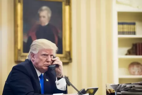 Donald Trump 2017 im Oval Office.