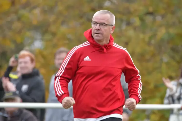 Sein Saisonziel heißt Ligaverbleib: Alex Raab, der Trainer der SG Mannweiler/Stahlberg/Dielkirchen. 