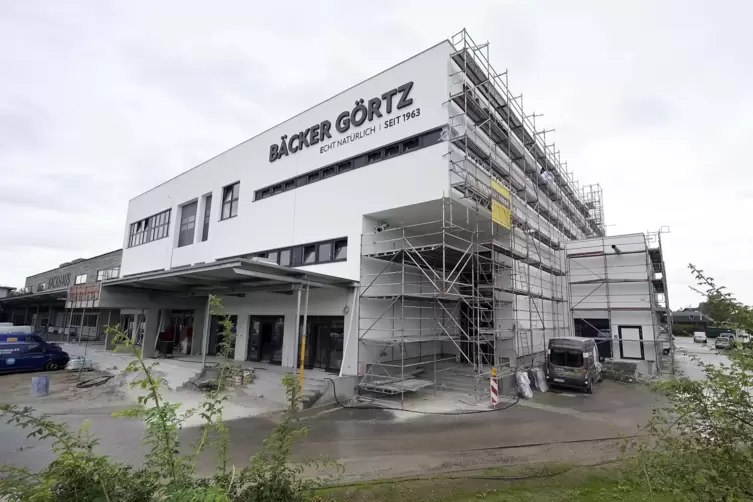 5200 Quadratmeter zus&auml;tzlich: Der G&ouml;rtz-Anbau in Rheing&ouml;nheim geht ab September in Betrieb. 