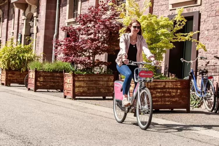 Offensichtlich nutzen vor allem Studierende die Leih-Fahrräder in Karlsruhe. Alleine der Betreiber Nextbike registrierte bereits
