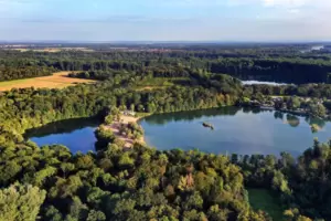 Blick von oben: Richtung Rheinhausen. Blick von oben: Richtung Rheinhausen.