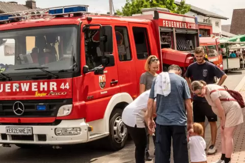 In Kerzenheim hat der Tag der offenen Tür der Feuerwehr Volksfestcharakter.