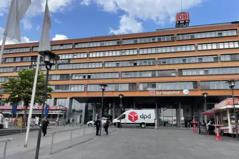 Der Vorfall ereignete sich vor dem Saarbrücker Hauptbahnhof. 
