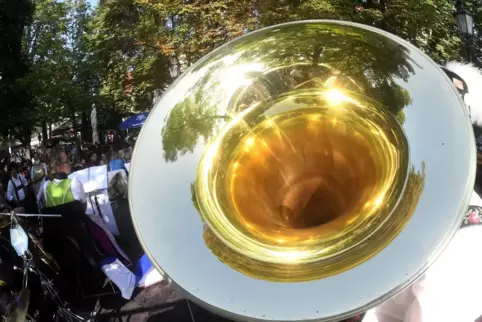 Neben viel Musik gibt es beim Waldfest auch einen Waldgottesdienst.