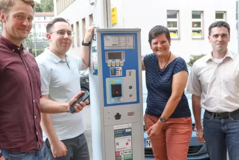 Glauben an die digitale Zukunft des Parkens: (von links) Smartparking-Geschäftsführer Philipp Zimmermann, Andreas Rücker (Parkra