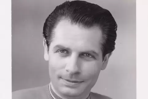 Philipp Hilbert fuhr 1948 für das Express-Team. Auf der letzten Etappe kämpfte die ganze Mannschaft für ihn. 