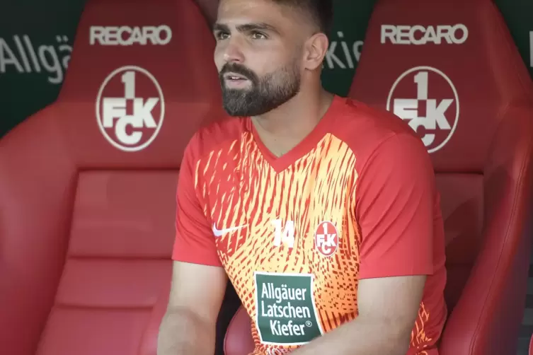 Gegen Elversberg auf der Bank des FCK.