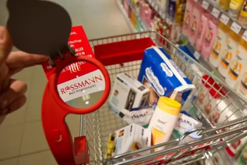 dm, Rossmann, Müller und Budni: Die Kundschaft kommt gerne zum Einkaufen in Drogerien
