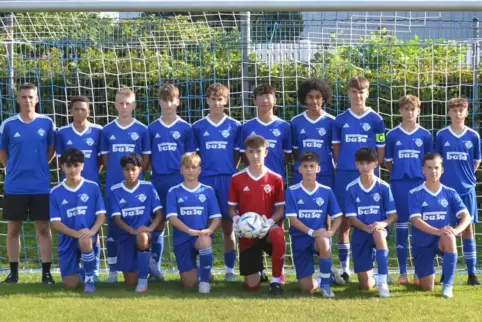  Der FKP-Kader für die höchste U15-Regionalliga: (stehend von links) Trainer Marco Ebler, Luca Dürr, Ben Koster, Raphael Wangler