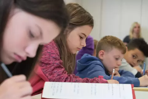 84 Kinder nahmen in den letzten beiden Ferienwochen an der Sommerschule und Kursen der Volkshochschule teil. 