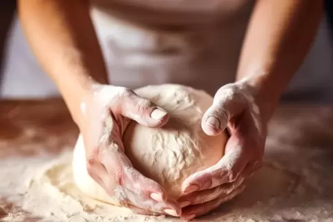 Ein sinnliches Erlebnis: Brotteig kneten. 