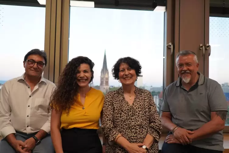 Erzählen ihre Geschichte: (von links) Sebastiano Micelisopo, Binaey Taneri, Nazan Kapan und Charisios Tzellos.