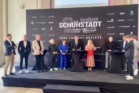 In trauter Einigkeit haben Pirmasenser Schuhhersteller am Donnerstag die Dachmarke „Schuhstadt Pirmasens“ gestartet. 