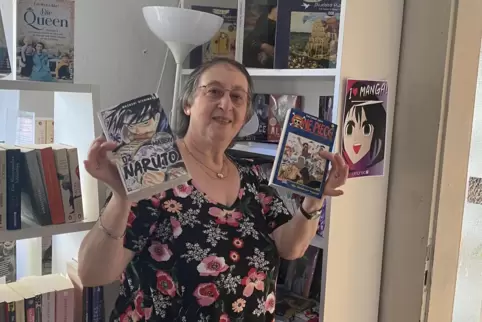 Mehr Manga – das Ziel ihrer Kinder, als diese Annissa Kahla vor vielen Jahren nahelegten, eine Buchhandlung zu eröffnen. Mehr Manga – das Ziel ihrer Kinder, als diese Annissa Kahla vor vielen Jahren nahelegten, eine Buchhandlung zu eröffnen.