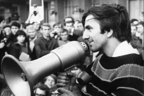 Rudi Dutschke am Megafon. Auch in Zweibrücken wurde der Studentenführer und Ideologe des SDS (Sozialistischer Deutscher Studente