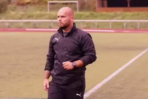 Mit Saisonstart in der B-Klasse Rhein-Mittelhaardt West zufrieden: Dominik Weber, Trainer der FG 08 Mutterstadt. 