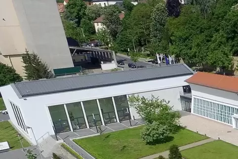 Die Stadthalle wurde 2012 eingeweiht. Die Stadthalle wurde 2012 eingeweiht.