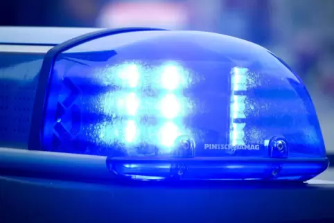 Die Polizei hofft auf Hinweise zu dem tätlichen Angriff, der sich in der Nacht auf Sonntag in der Unteren Bahnhofstraße in Albis