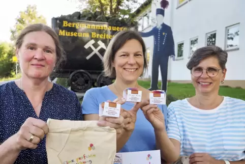 Eleonore Strutwolf (links), Karin Grumer und Evi Sontag (von links) wollen mehr Kinder für Museen begeistern. 