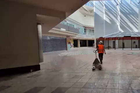 Verwaist: die Mall des seit Ende 2021 geschlossenen Rathaus-Centers.