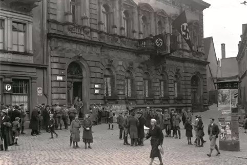 Im Volksmund als „Braunes Haus“ betitelt: Das Gebäude des ehemaligen Bankhauses Schneider & Co in Pirmasens. Die Nationalsoziali
