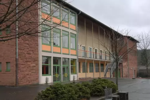 Das ehemalige Hauptschulgebäude der Heinrich-Weber-Schule soll saniert werden.