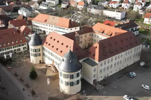 Am Schloss im Zentrum Bad Bergzaberns stehen immer wieder Reparaturen an. 