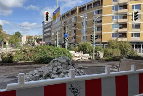 Die Ampelanlage an dieser Kreuzung wird bald durch ein Provisorium ersetzt.