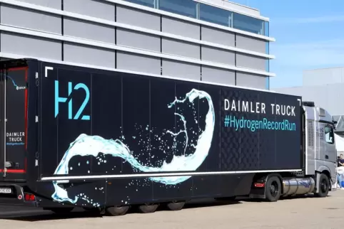 Dieser Brennstoffzellen-Lastwagen ist von Wörth nach Berlin gefahren. 