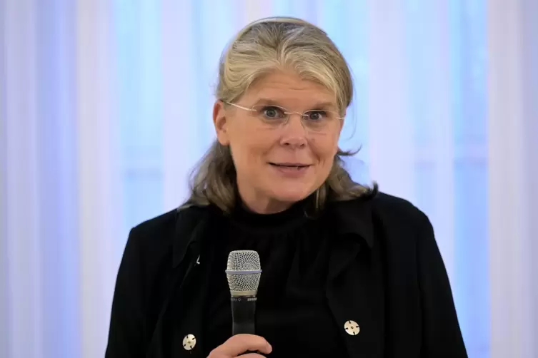 Susanne Dieffenbach (BG Klinik) bei ihrer Ansprache.