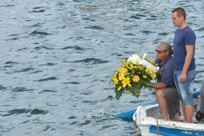 Fischer gedachten nach der Bootskatastrophe vom 3. Oktober der Toten.