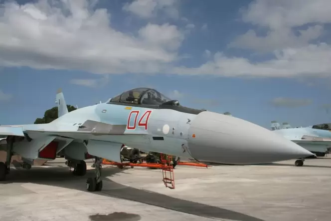 Russisches Jagdflugzeug Suchoi Su-35