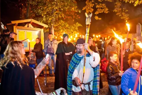 Nach Samhain am 31. Oktober fällt das Keltendorf gleich in den Winterschlaf. 