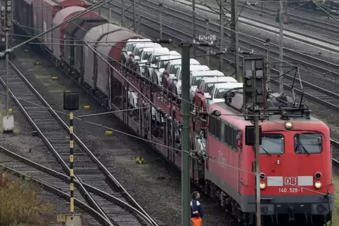 Güterzug: Wird eine neue Trasse durch die Vorderpfalz gebaut?