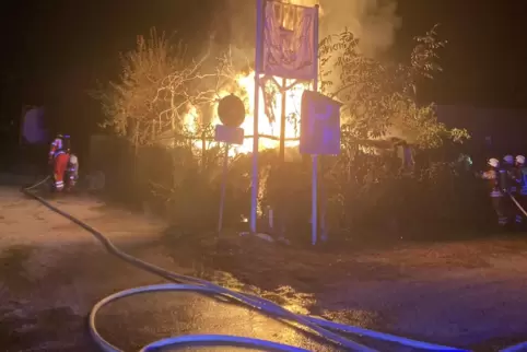 60 Wehrleute waren im Einsatz. 