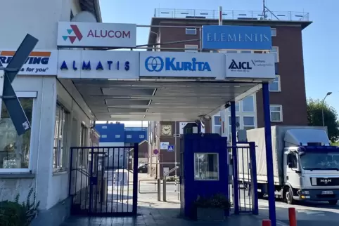 Eingang zur Firmenzentrale von Almatis im Mundenheimer Industriepark. 