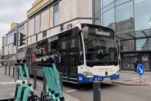 Bis 2026 will die Stadtwerke Verkehrs-AG 16 Elektrobusse anschaffen. 