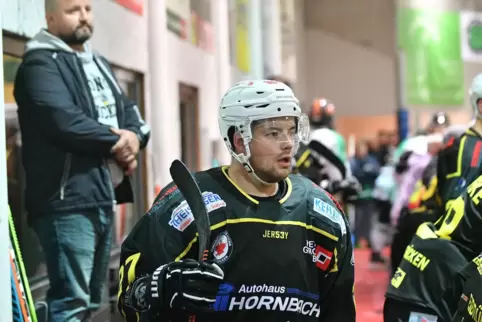  Hat nach dem Abitur nicht alles auf die Karte Eishockey gesetzt: Simon Klemmer, Neuzugang des Regionalligisten EHC Zweibrücken.