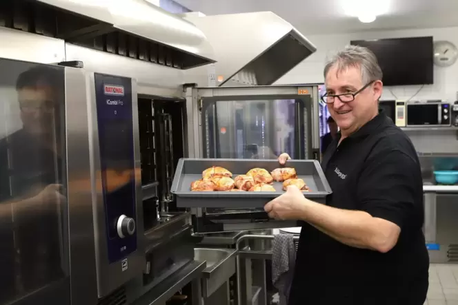 Raddegaggl-Chef Heiko Pacyna setzt seit jeher auf Pfälzer Gerichte. Raddegaggl-Chef Heiko Pacyna setzt seit jeher auf Pfälzer Gerichte.