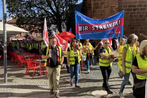 Beim zentralen Handelsstreik in Kaiserslautern Anfang Oktober kamen mehrere hundert Beschäftigte aus Rheinland-Pfalz und dem Saa